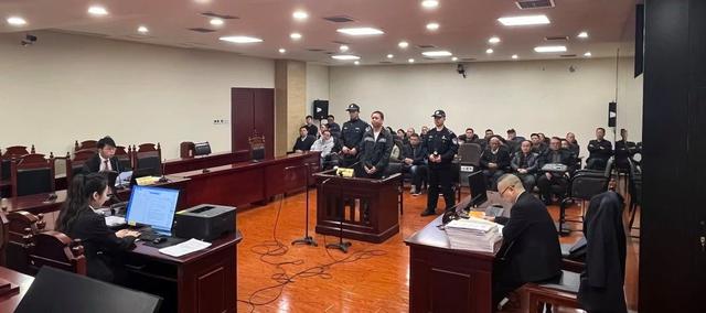 貴州電網(wǎng)一管理人員被控貪污、受賄案一審開(kāi)庭