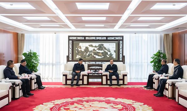 華電集團(tuán)黨組書記、董事長(zhǎng)江毅會(huì)見青海省委常委、省政府黨組副書記張錦剛