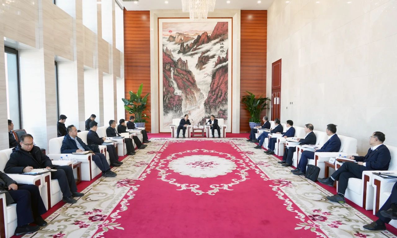 中國(guó)能建董事長(zhǎng)宋海良、總經(jīng)理倪真與中國(guó)南水