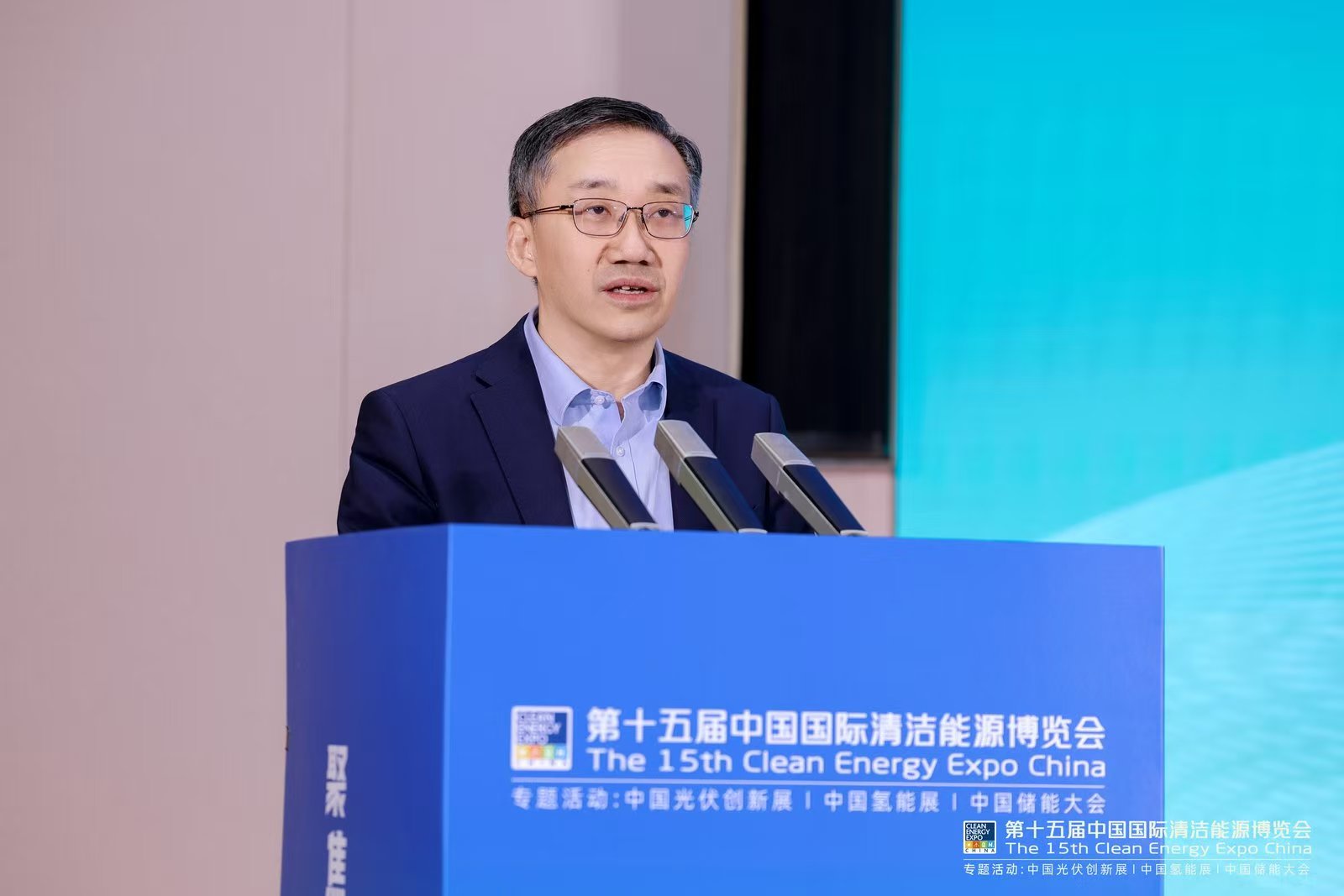 中電聯(lián)副秘書長劉永東：我國清潔能源發(fā)展迅猛，新型電力系統(tǒng)正加速構(gòu)建